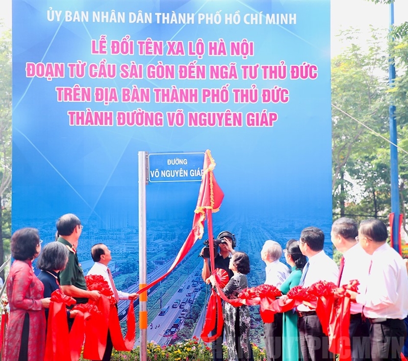 TP Hồ Chí Minh đổi tên xa lộ Hà Nội thành đường Võ Nguyên Giáp