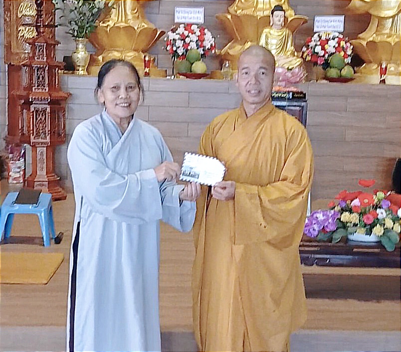 Góp phần cùng Nhà Chùa mua quà tặng người nghèo ở Lộc Ninh vui Xuân đón Tết